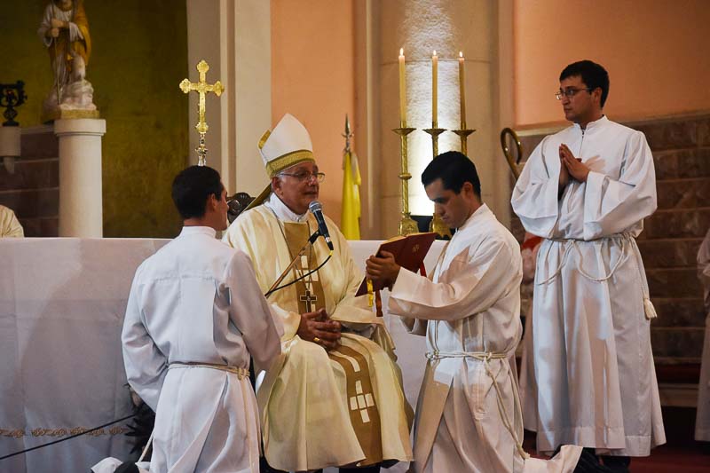 El corazón de la Iglesia diocesana: La profunda riqueza litúrgica de la Misa Crismal