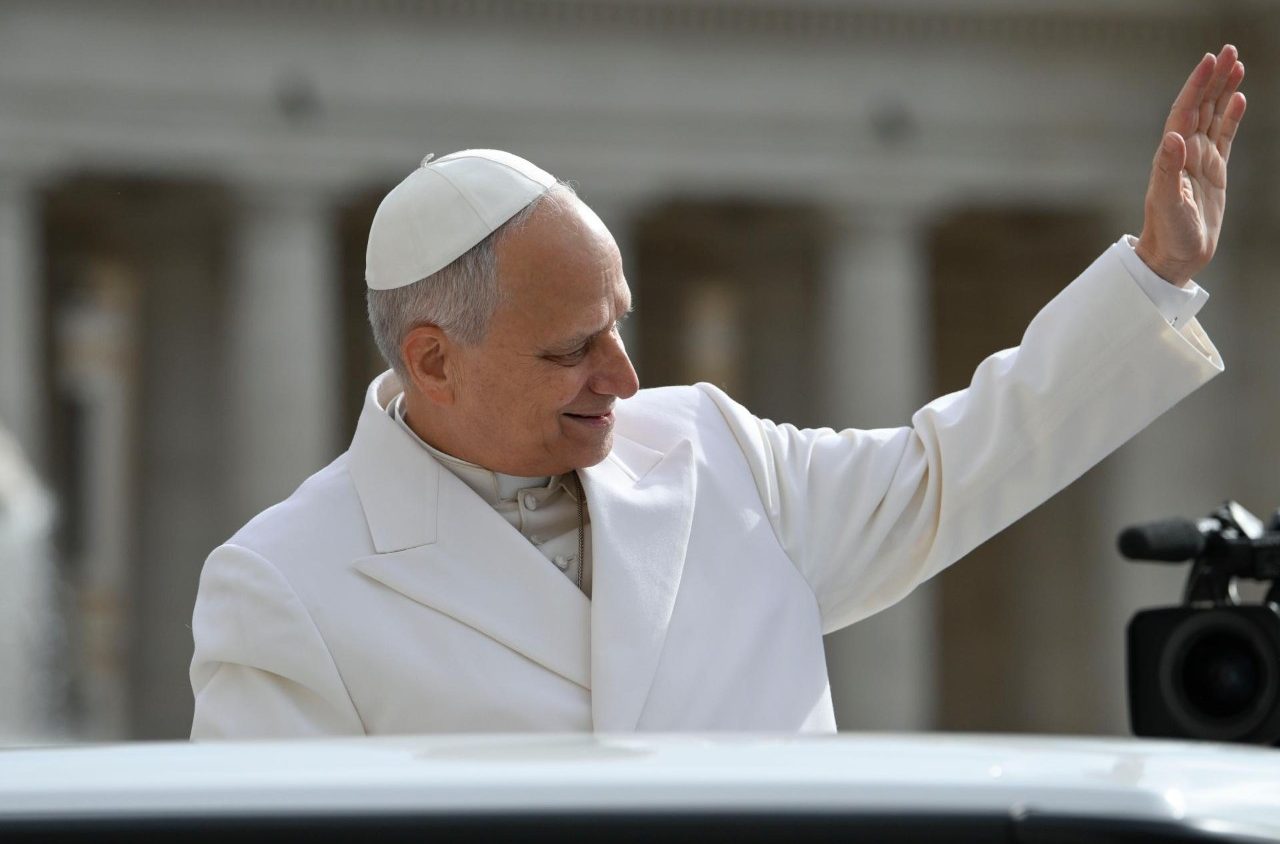 Catequesis del Papa: Que los laicos den testimonio de la fe en la sociedad