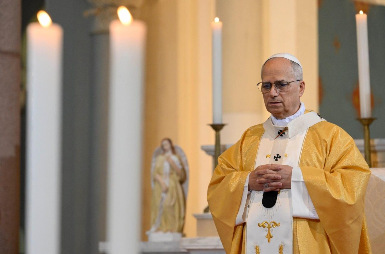 El Papa: Renovar a la humanidad a una comunión de vida desde la fe