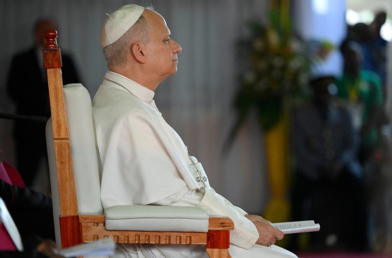 León XIV a los religiosos en Camerún: Proclamar sin temor lo que Jesús nos enseña