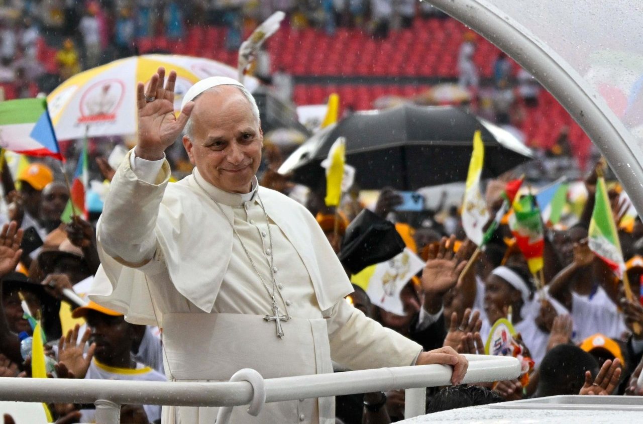 El relato en imágenes del viaje del Papa a África