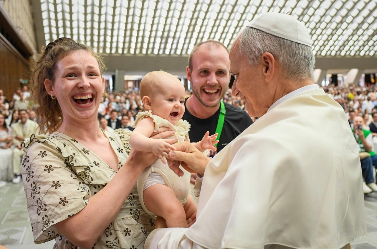 El Papa a la Iglesia en Brasil: mirar a las familias con realismo y compasión