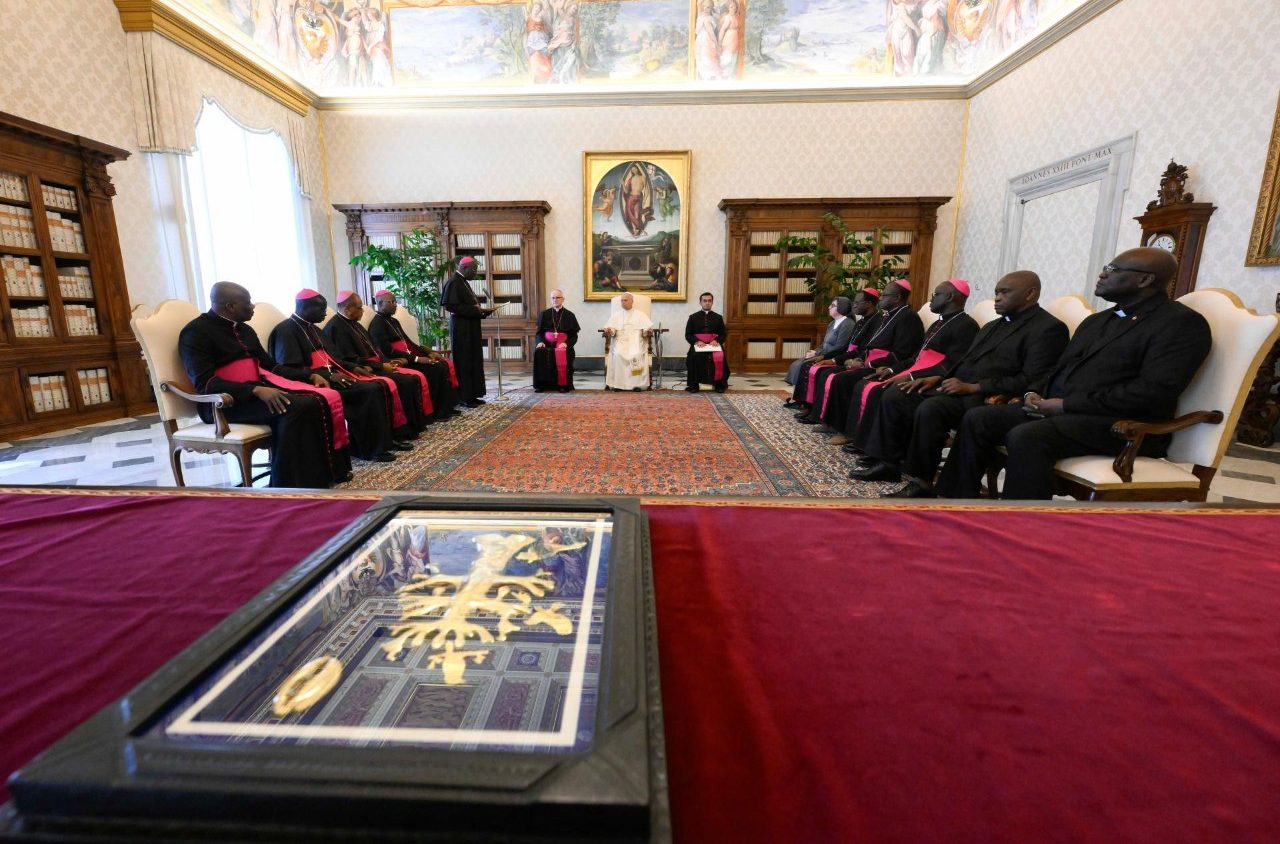 El Papa: Ayudar a los vulnerables, una cuestión de justicia antes que de caridad