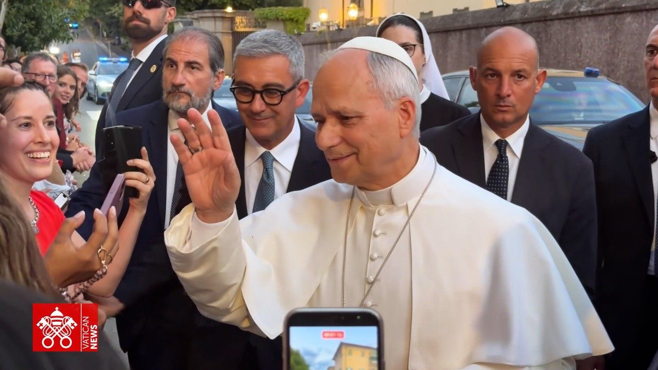 El Papa: ayudar al pueblo de Gaza que sufre y respetar los derechos humanos