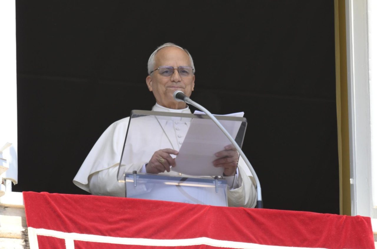 El Papa denuncia ataques a la prensa y honra a periodistas asesinados