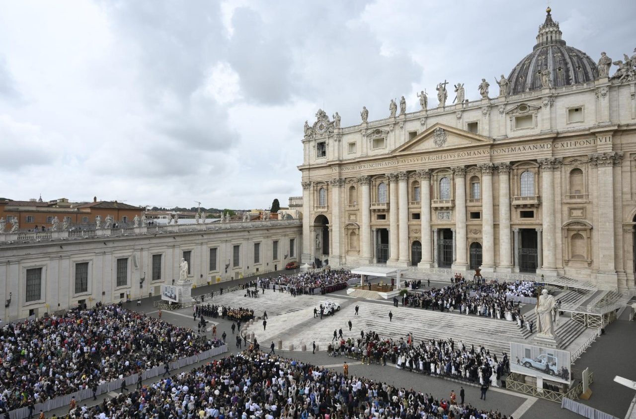 El Papa en la catequesis: “María, modelo de la Iglesia, la mujer icono del Misterio”