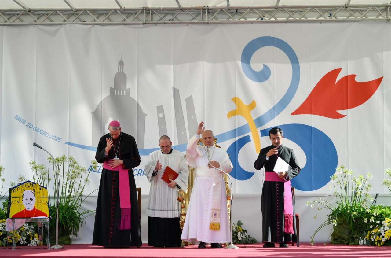 El Papa: no hay razón sin fe, no a la lógica del beneficio y del dominio