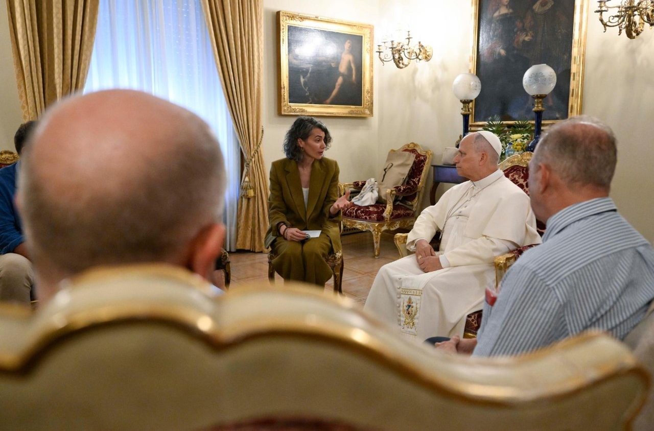 El Papa se reúne con víctimas de abusos en Madrid