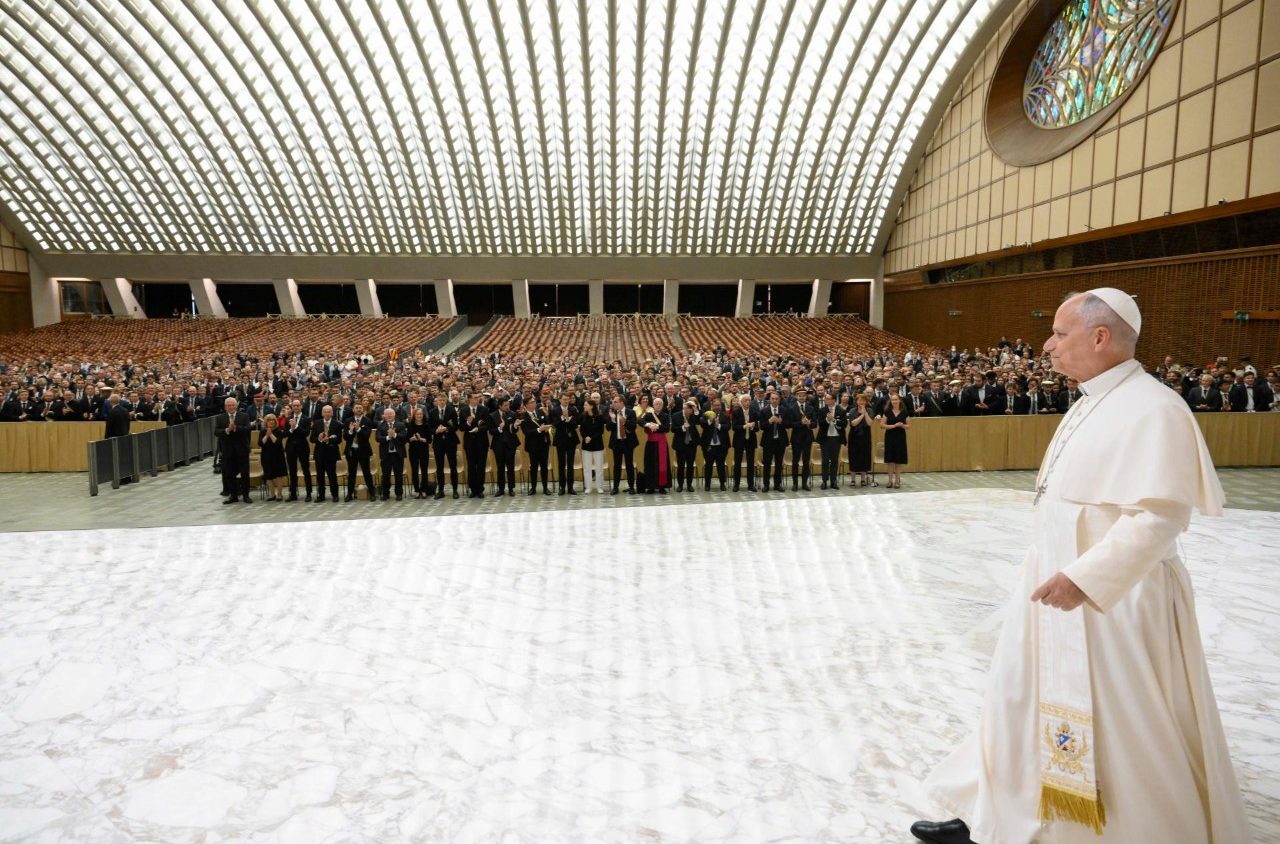 El Papa: Sean testigos del humanismo cristiano en las universidades