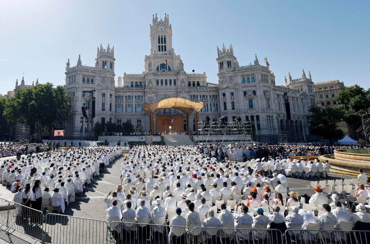 León XIV pide redescubrir la fe viva en España: “No puede ser un museo del pasado que visitar”