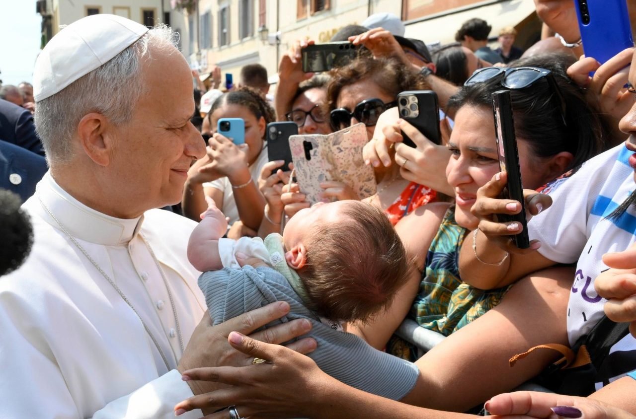 Padre Rozmuz: El Papa trae aquí la alegría, es imán para todas las personas