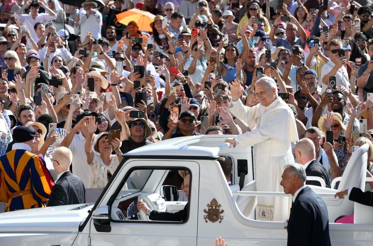 El Papa insta a desenmascarar las contradicciones del mundo contemporáneo