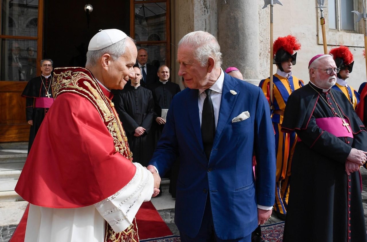 El Papa recibe el título de cofrade de la Capilla de San Jorge en Windsor