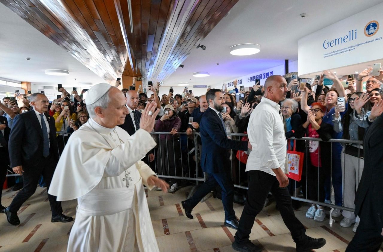 Hospital Gemelli: El sostén del Papa está en la oraciones de su pueblo