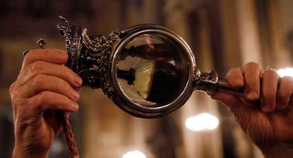 La sangre de San Genaro se vuelve líquida hasta en tres oportunidades a lo largo del año
